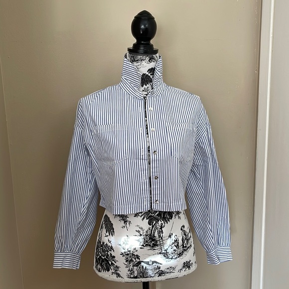 Zara blue striped crop button up shirt with baby puff shoulders - Picture 2 of 6